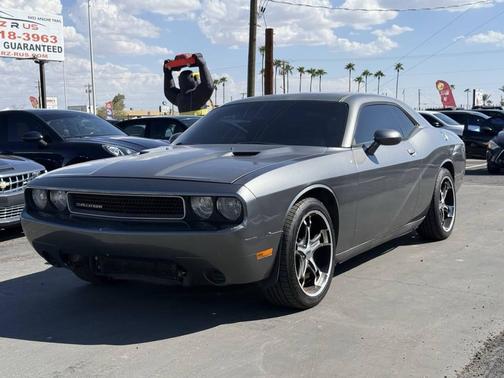 2012 Dodge Challenger SXT