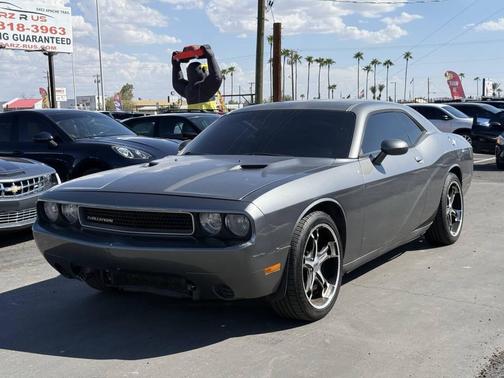 2012 Dodge Challenger SXT