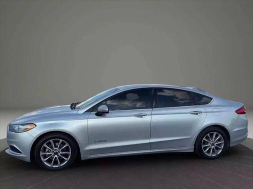 2017 Ford Fusion Hybrid SE