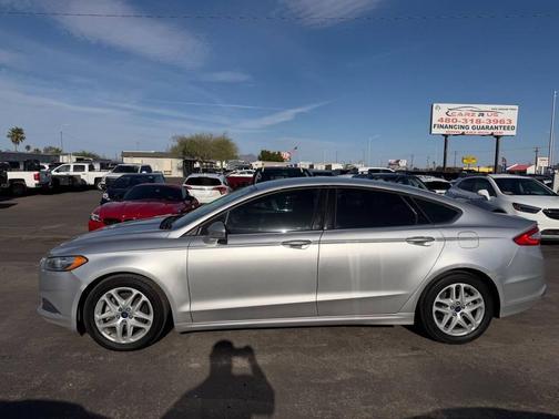 Ingot Silver Metallic 2014 Ford Fusion SE