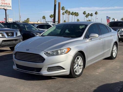 Ingot Silver Metallic 2014 Ford Fusion SE