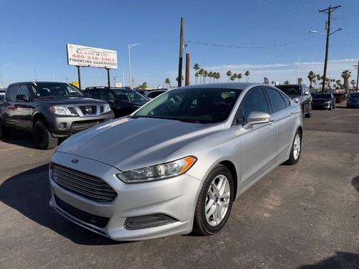 Ingot Silver Metallic 2014 Ford Fusion SE