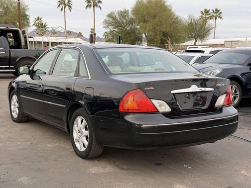 2002 Toyota Avalon XLS