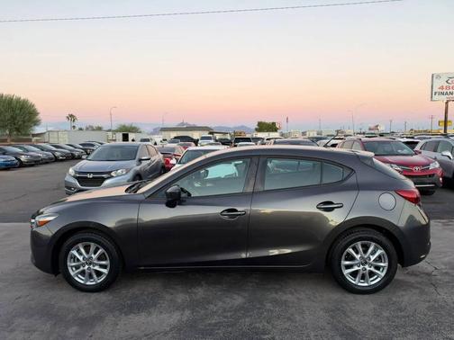 Machine Gray Metallic 2018 Mazda Mazda3 Sport