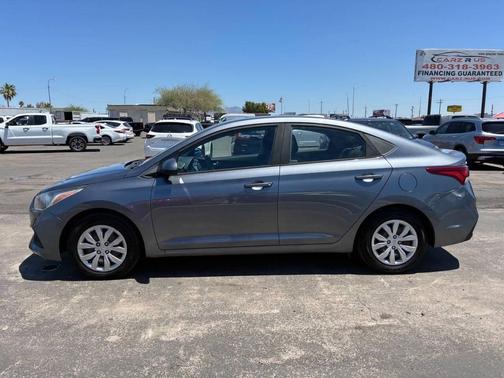 Urban Gray 2018 Hyundai Accent SE