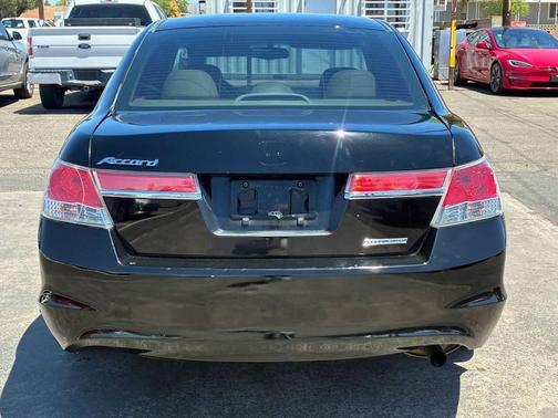 Crystal Black Pearl 2012 Honda Accord SE