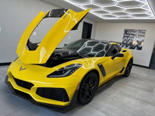 Corvette Racing Yellow Tintcoat 2019 Chevrolet Corvette ZR1