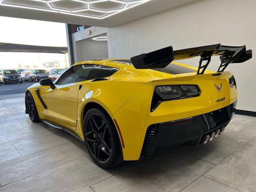 Corvette Racing Yellow Tintcoat 2019 Chevrolet Corvette ZR1
