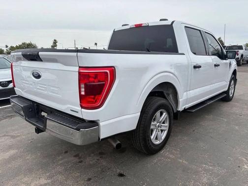 Oxford White 2021 Ford F-150 XLT