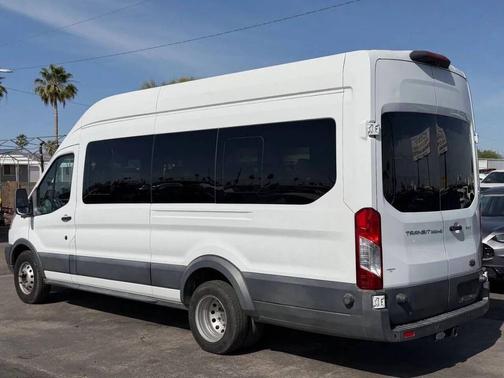 Oxford White 2018 Ford Transit-350 XLT