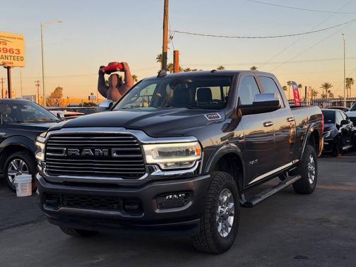 Granite Crystal Metallic Clearcoat 2021 RAM 2500 Laramie Crew Cab 4x4 6'4' Box