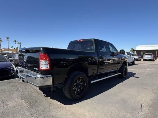 2019 RAM 2500 Big Horn Crew Cab 4x4 6'4' Box