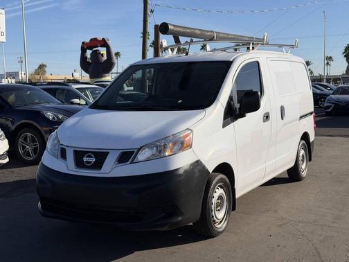 2017 Nissan NV200 S