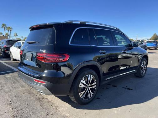 2024 Mercedes-Benz GLB 250 4MATIC