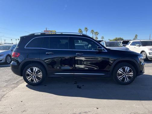 2024 Mercedes-Benz GLB 250 4MATIC