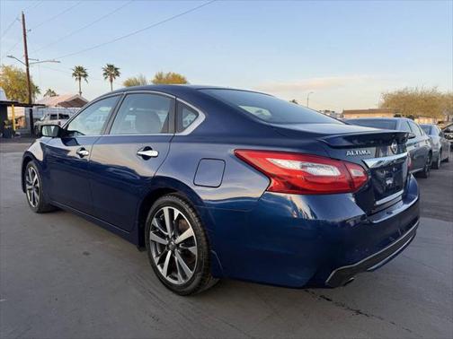 2016 Nissan Altima 2.5 SR