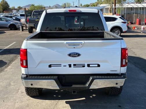 White Platinum Metallic Tri-Coat 2018 Ford F-150 Lariat