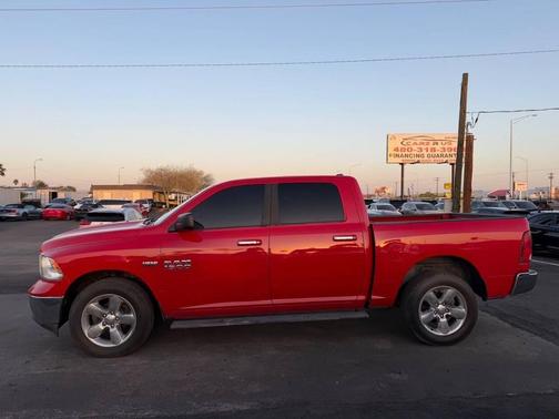 2017 RAM 1500 SLT