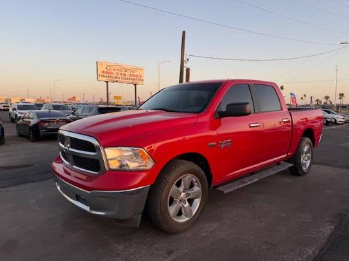 2017 RAM 1500 SLT