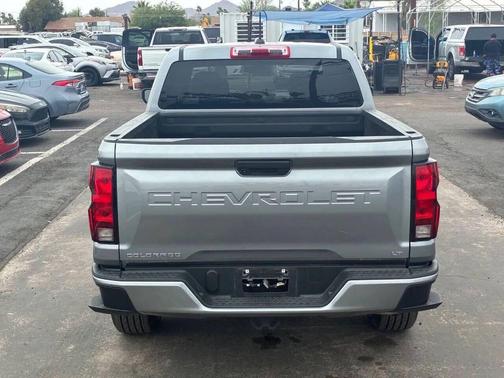 Sterling Gray Metallic 2023 Chevrolet Colorado LT