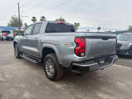 Sterling Gray Metallic 2023 Chevrolet Colorado LT