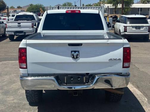 Bright White Clearcoat 2018 RAM 2500 Tradesman Crew Cab 4x4 6'4' Box