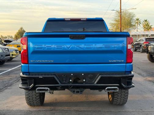 2022 Chevrolet Silverado 1500 Custom Trail Boss