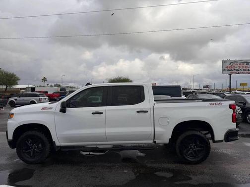 Summit White 2020 Chevrolet Silverado 1500 Custom Trail Boss