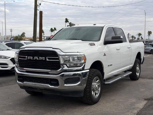 Bright White Clearcoat 2020 RAM 2500 Big Horn Crew Cab 4x4 6'4' Box