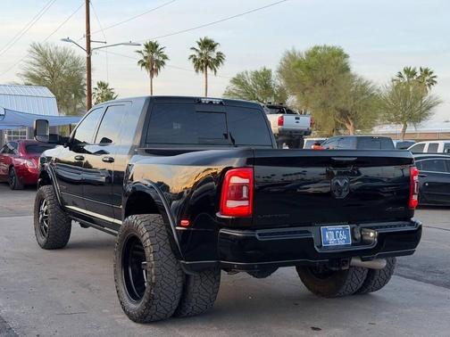Diamond Black Crystal Pearlcoat 2019 RAM 3500 Limited Mega Cab 4x4 6'4' Box
