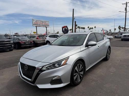 Brilliant Silver Metallic 2022 Nissan Altima 2.5 SV