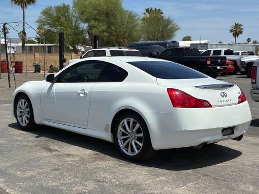 Moonlight White 2012 INFINITI G37 Journey
