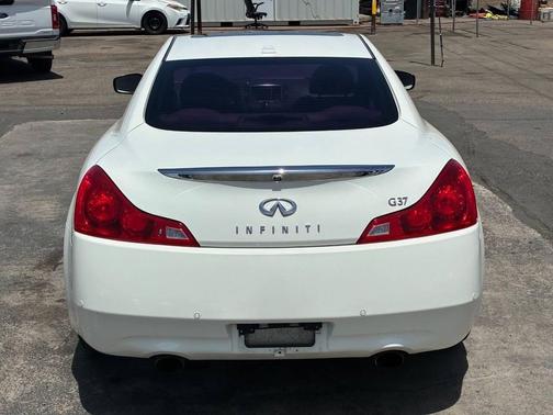 Moonlight White 2012 INFINITI G37 Journey