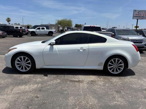Moonlight White 2012 INFINITI G37 Journey