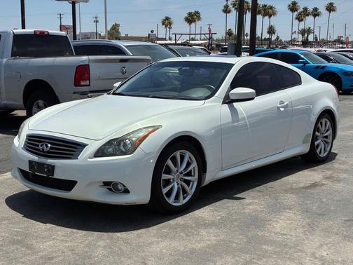 Moonlight White 2012 INFINITI G37 Journey