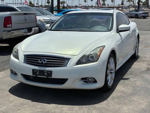 Moonlight White 2012 INFINITI G37 Journey