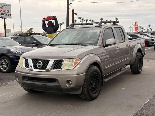 2008 Nissan Frontier LE Crew Cab