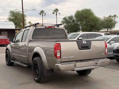 2008 Nissan Frontier LE Crew Cab