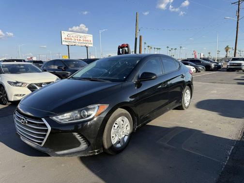 2017 Hyundai ELANTRA SE