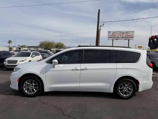 Bright White Clearcoat 2021 Chrysler Pacifica Touring
