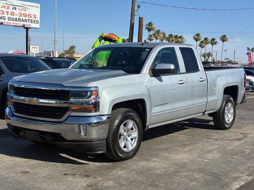Silver Ice Metallic 2018 Chevrolet Silverado 1500 1LT