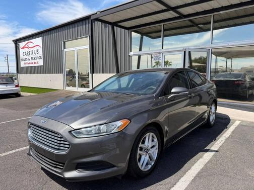 Gray 2016 Ford Fusion SE