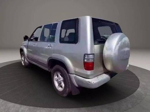 2000 Isuzu Trooper S