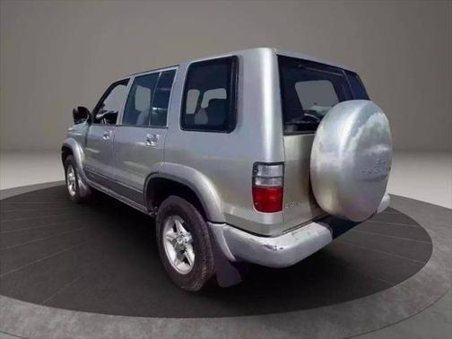 2000 Isuzu Trooper S