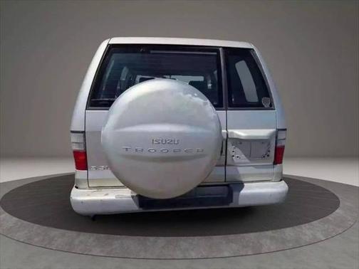 2000 Isuzu Trooper S