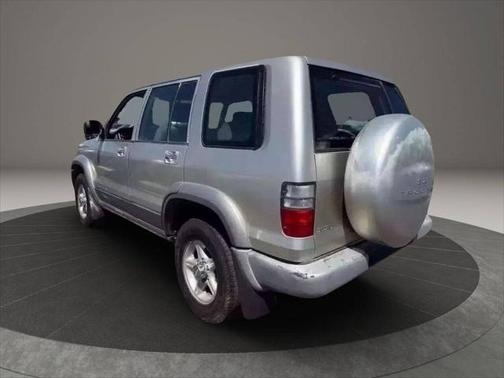 2000 Isuzu Trooper S