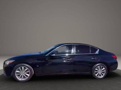 2015 INFINITI Q50 Premium