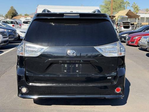 2017 Toyota Sienna SE Premium