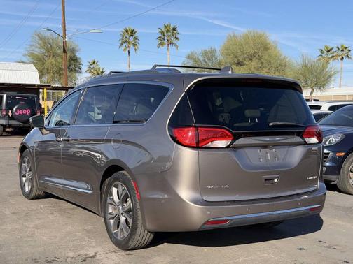 2017 Chrysler Pacifica Limited