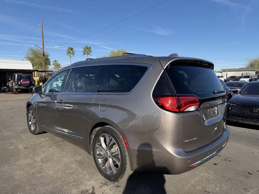 2017 Chrysler Pacifica Limited